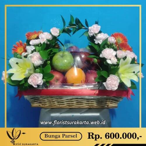 florist surakarta - bunga parsel 600